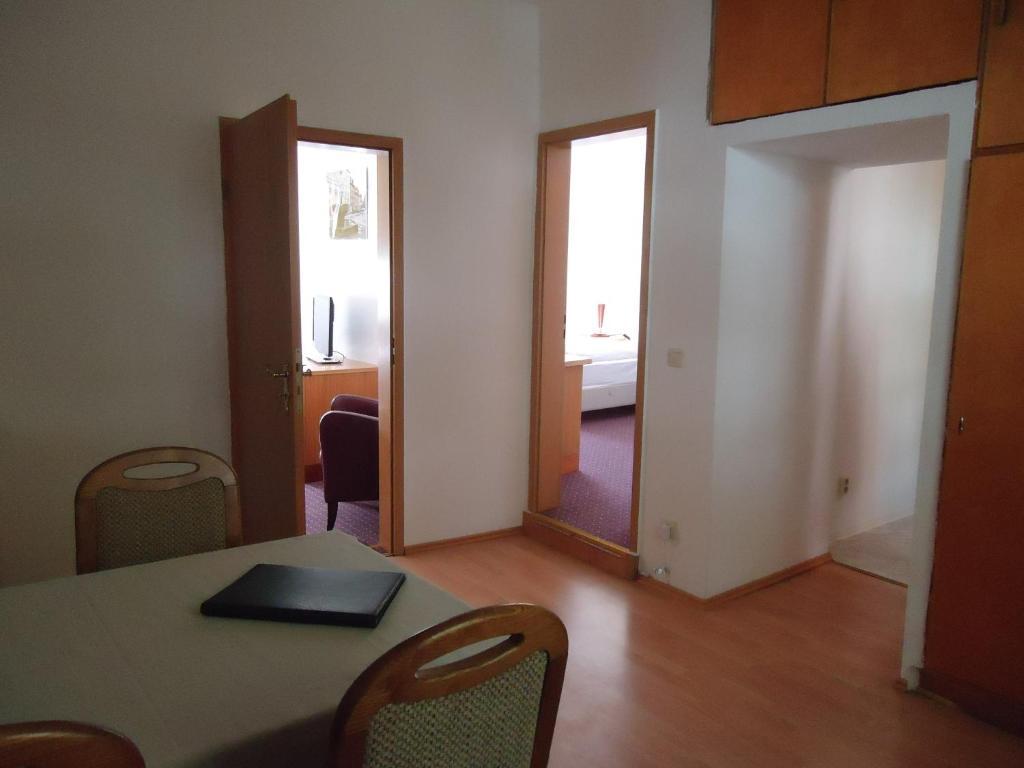Hotel Schweizer Hof Halle  Bilik gambar